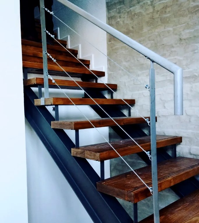 Escaleras metálicas a medida en Montevideo